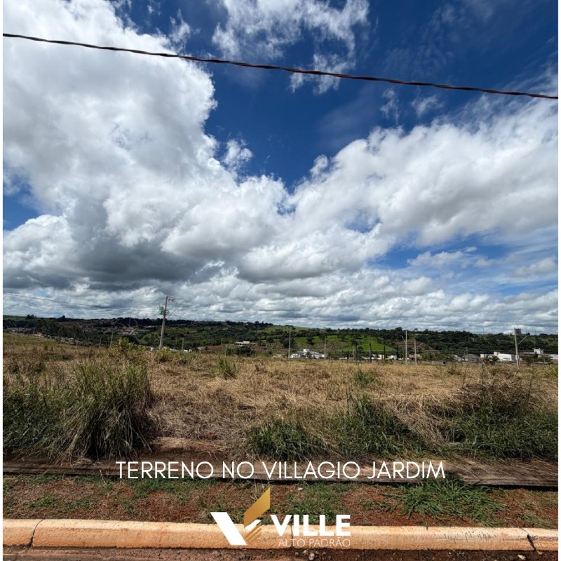Lote em condomínio à venda no Condomínio Villagio Jardim: 