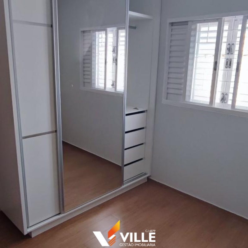 Casa à venda no Área III: 