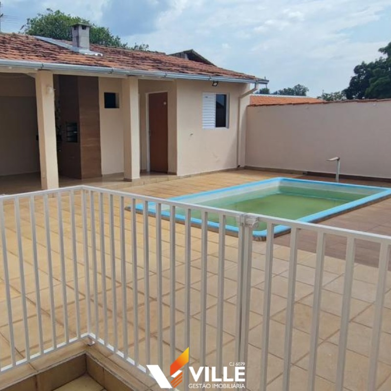 Casa à venda no Área III: 