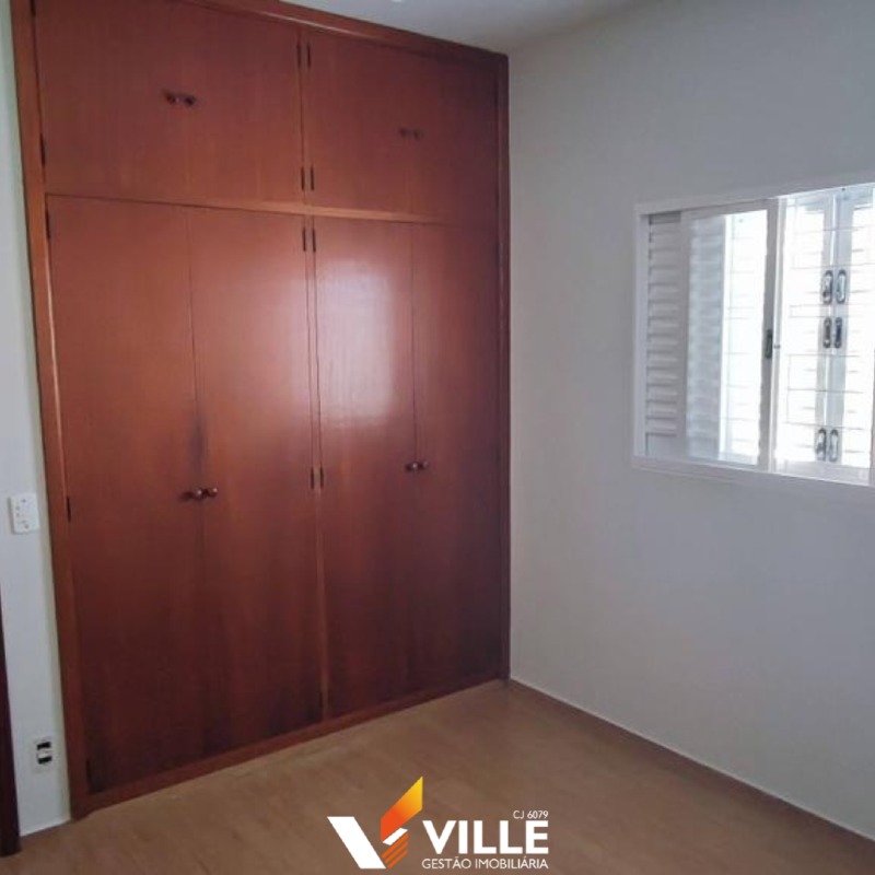 Casa à venda no Área III: 