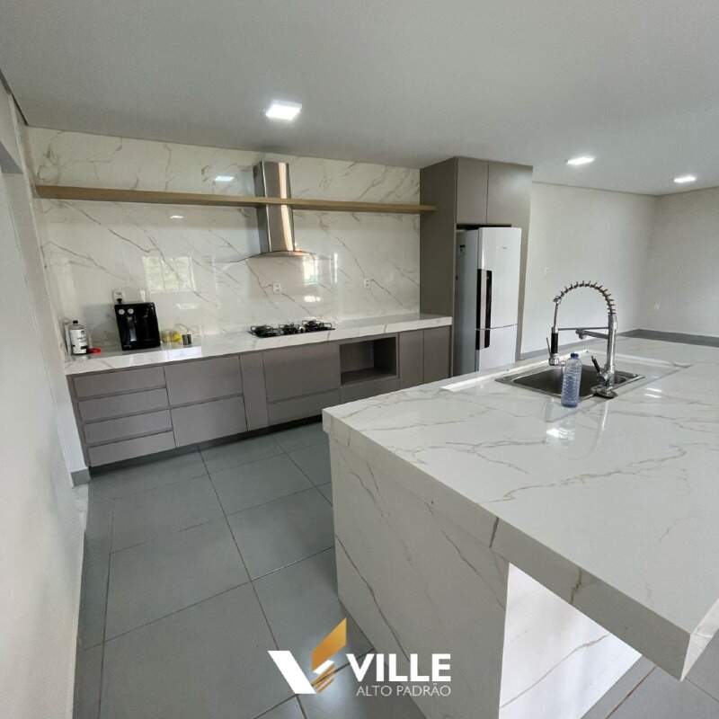 Casa à venda no Condomínio Monte Verde : 