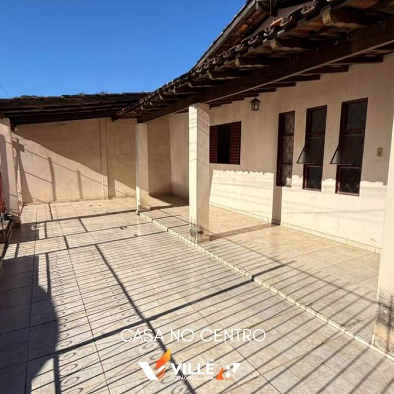 Casa à venda no Centro: 