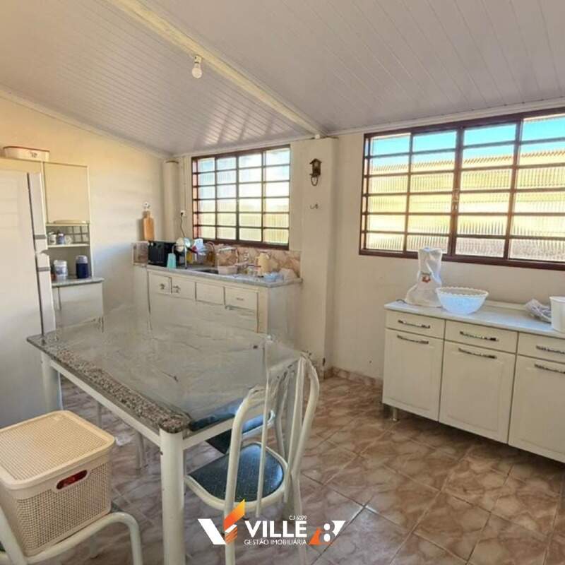 Casa à venda no Centro: 