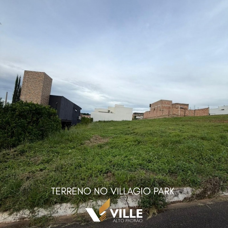 Lote em condomínio à venda no Condomínio Villagio Park: 