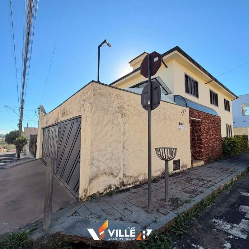 Casa à venda no Vila João Ribeiro: 