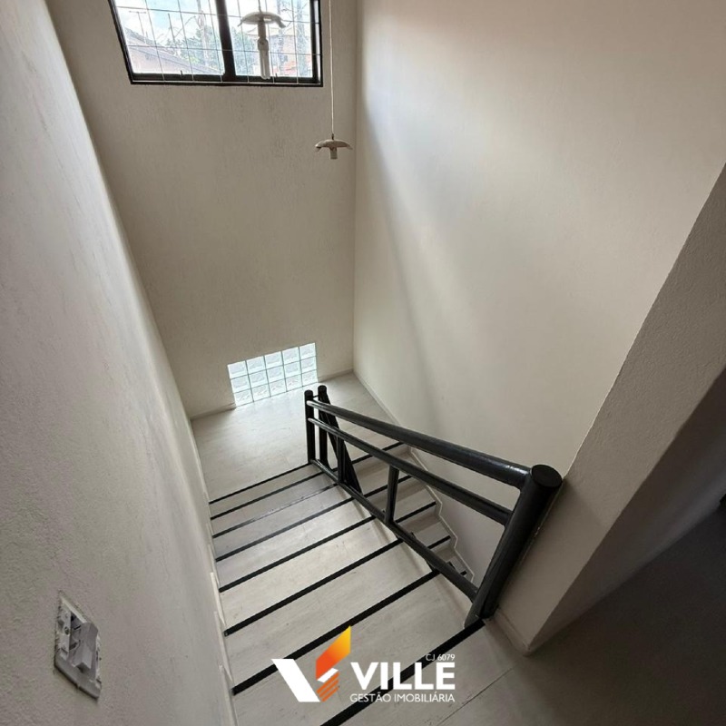 Casa à venda no Guilhermina Vieira Chaer: 