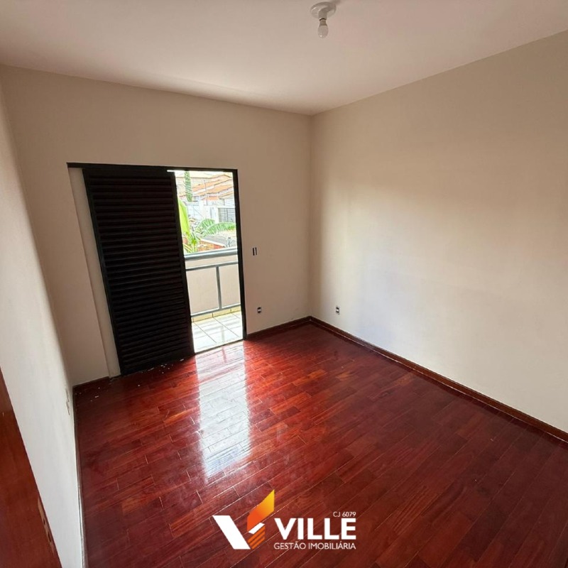 Casa à venda no Guilhermina Vieira Chaer: 