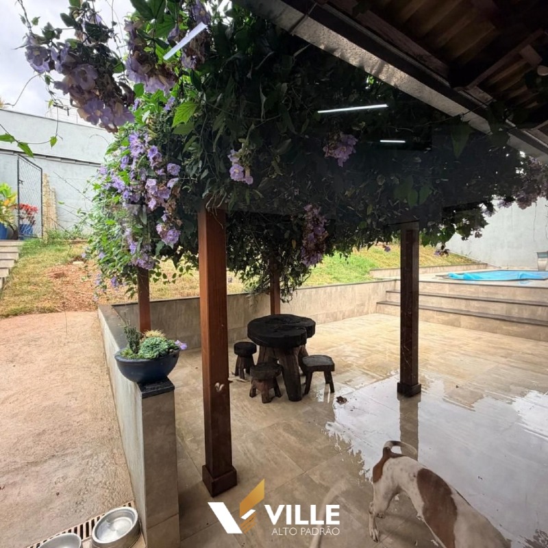 Casa à venda no Condomínio Monte Verde : 