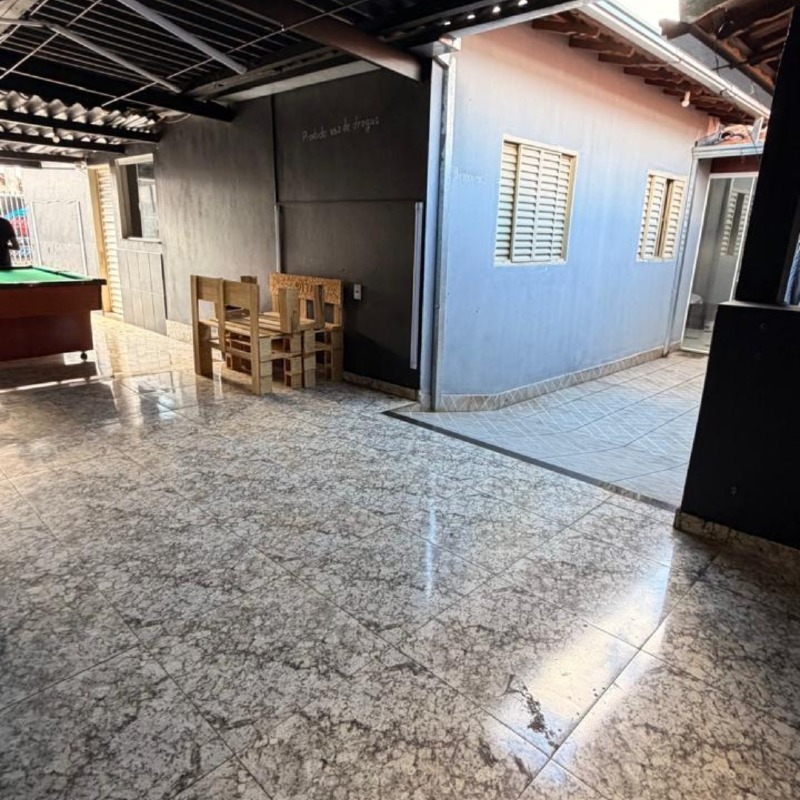 Casa à venda no Urciano Lemos: 