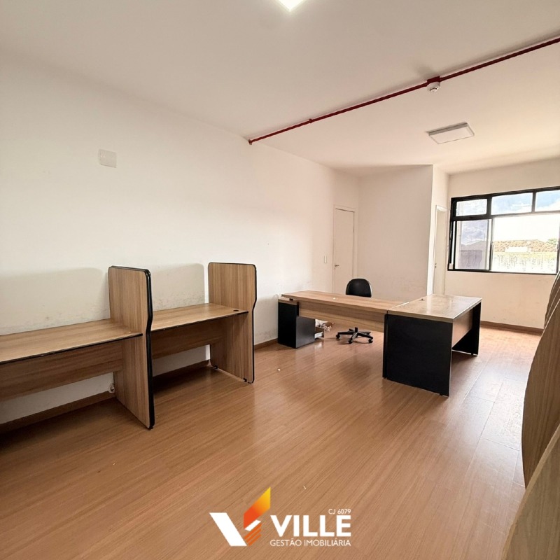 Sala à venda no Centro: 