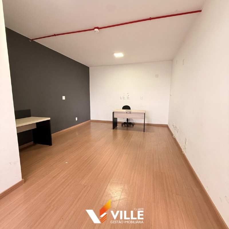 Sala à venda no Centro: 