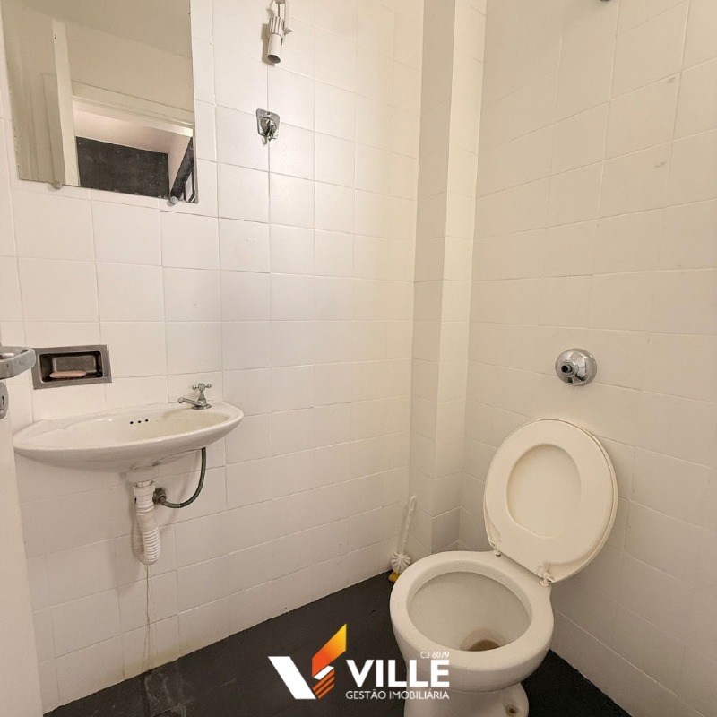 Sala à venda no Centro: 