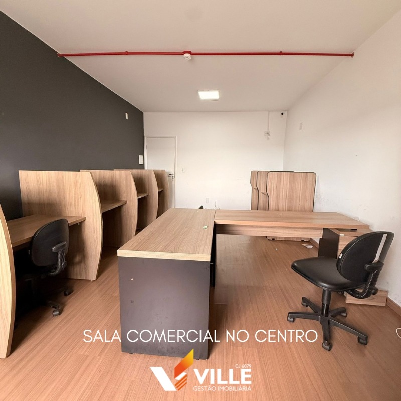 Sala à venda no Centro: 
