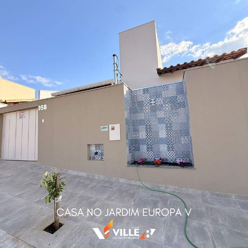 Casa à venda no Jardim Europa V: 