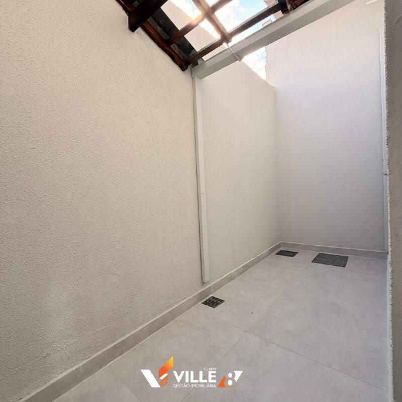 Casa à venda no Jardim Europa V: 