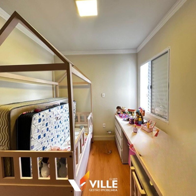 Apartamento à venda no Guilhermina Vieira Chaer: 