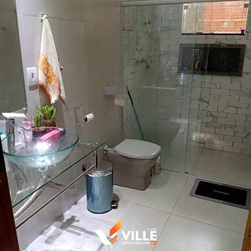 Casa à venda no Jardim: 