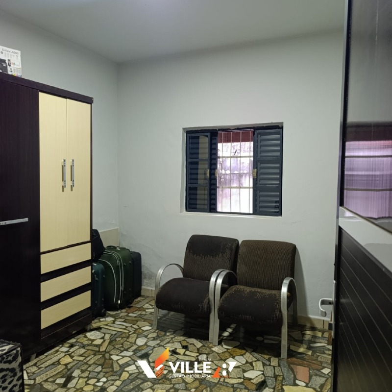 Casa à venda no Tiradentes: 