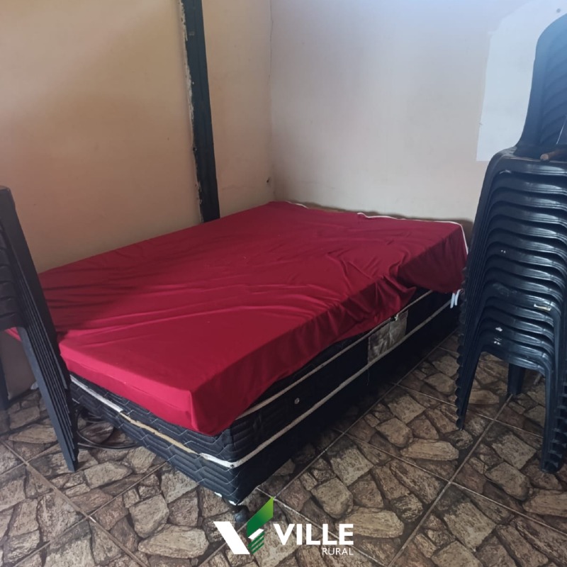 Sala à venda no Área Rural : 