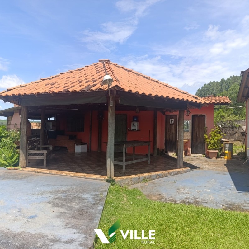 Sala à venda no Área Rural : 