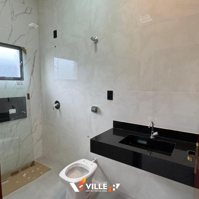 Casa à venda no Jardim Europa V: 