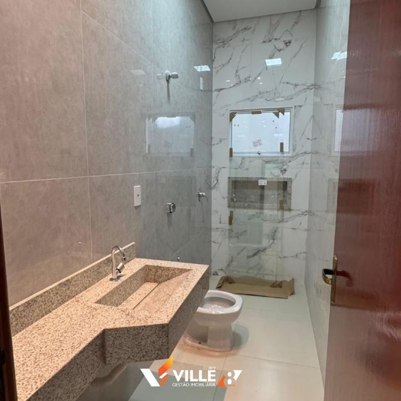 Casa à venda no Jardim Europa V: 