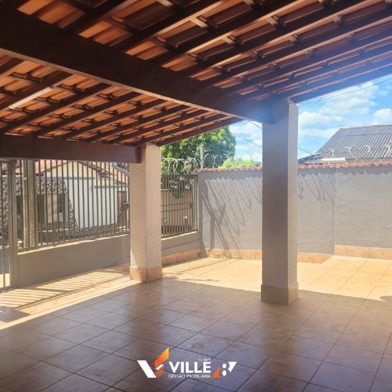 Casa à venda no Domingos Zema: 