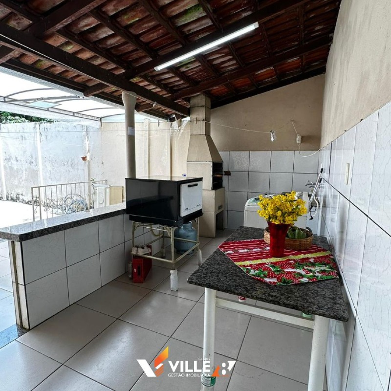 Casa à venda no Urciano Lemos: 