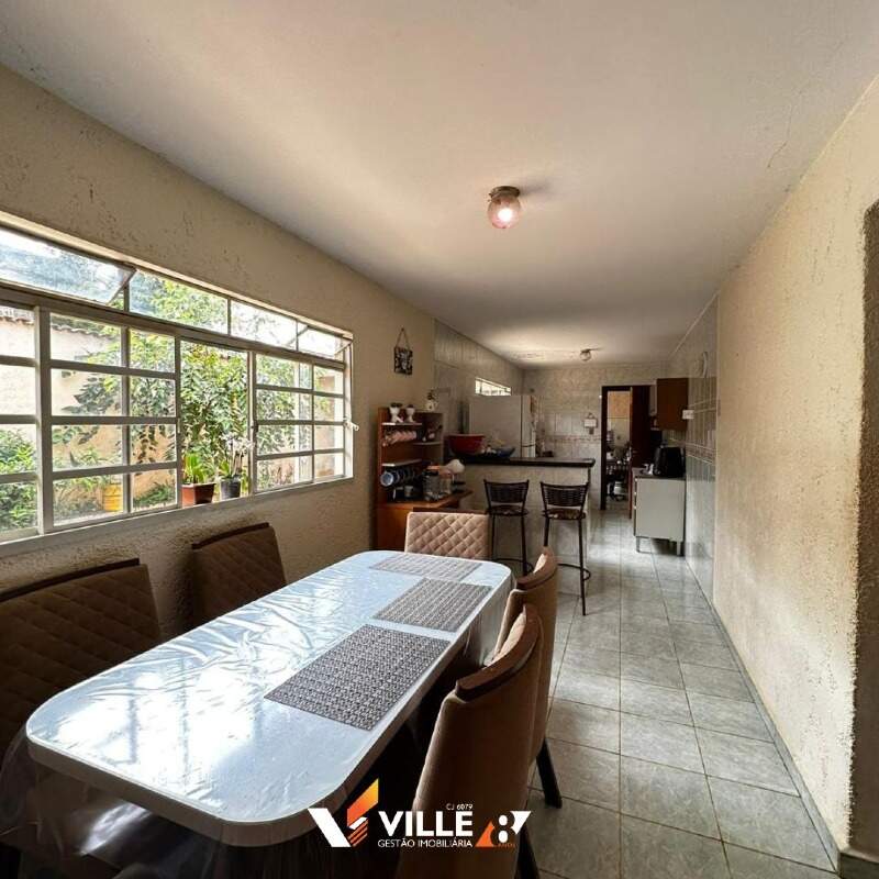 Casa à venda no Pão de Açúcar : 