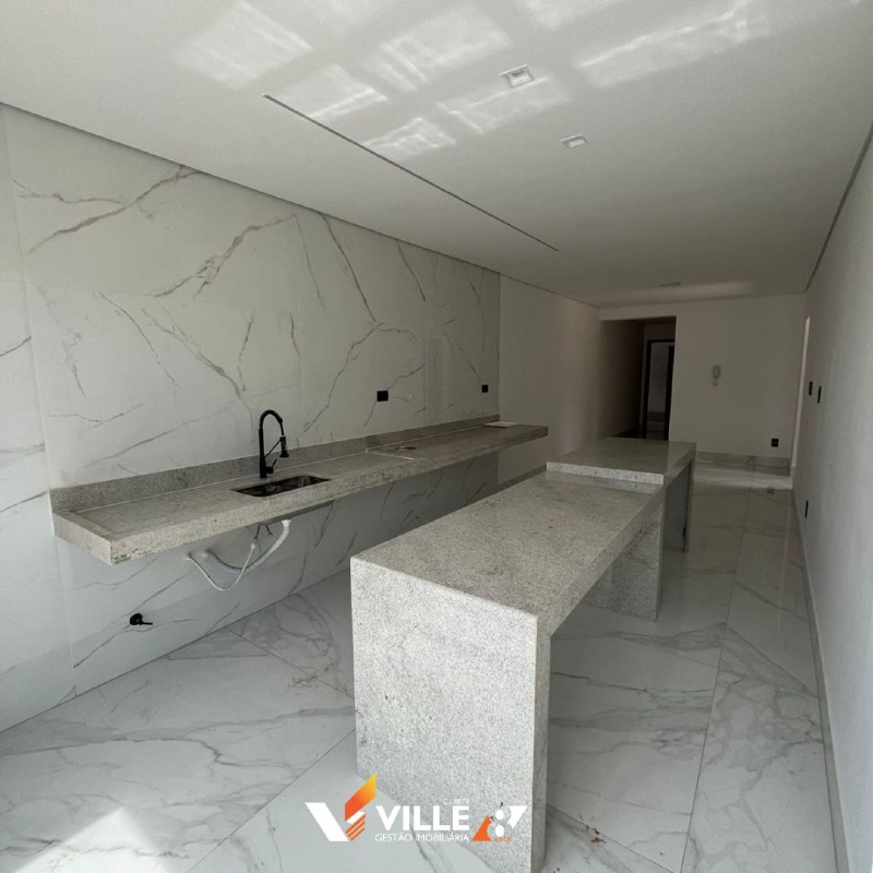 Apartamento à venda no Guilhermina Vieira Chaer: 