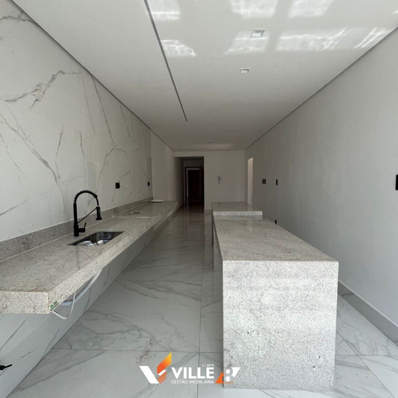 Apartamento à venda no Guilhermina Vieira Chaer: 