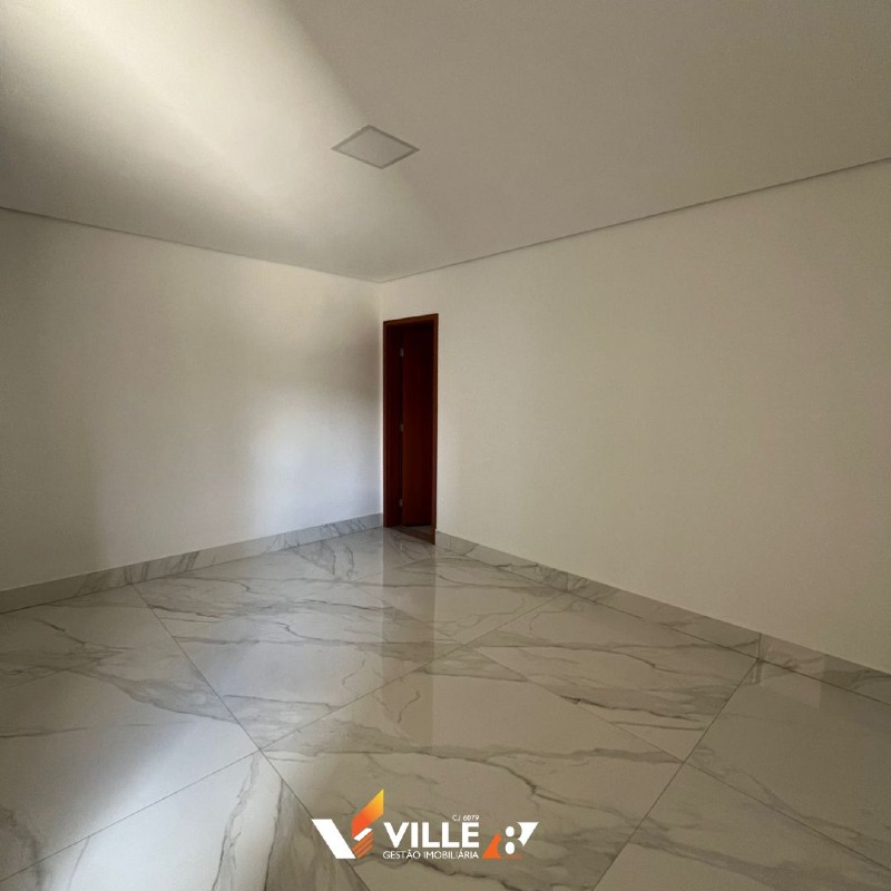 Apartamento à venda no Guilhermina Vieira Chaer: 