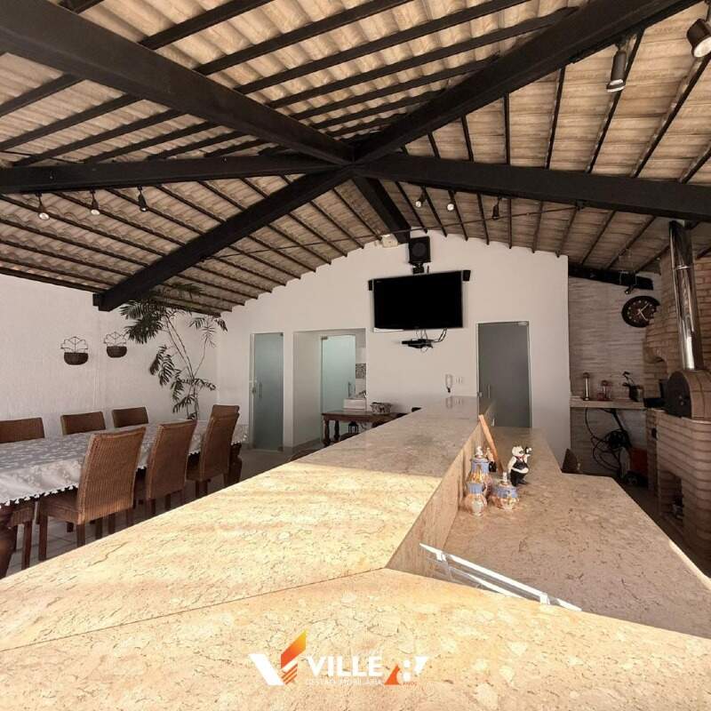 Casa à venda no Centro: 