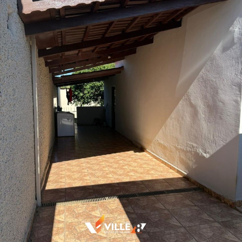 Casa à venda no Ana Pinto de Almeida: 