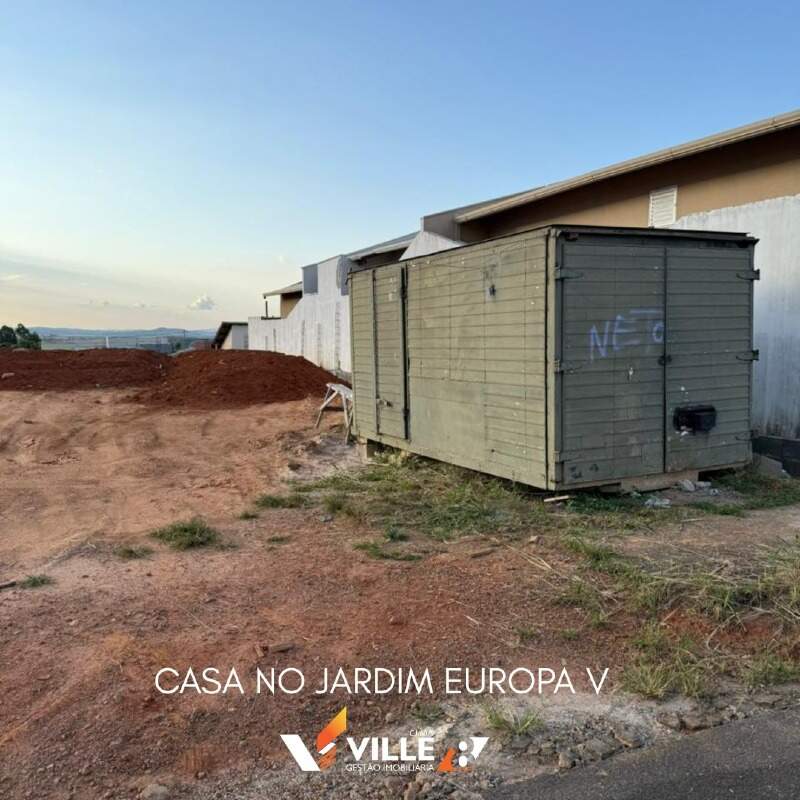 Casa à venda no Jardim Europa V: 
