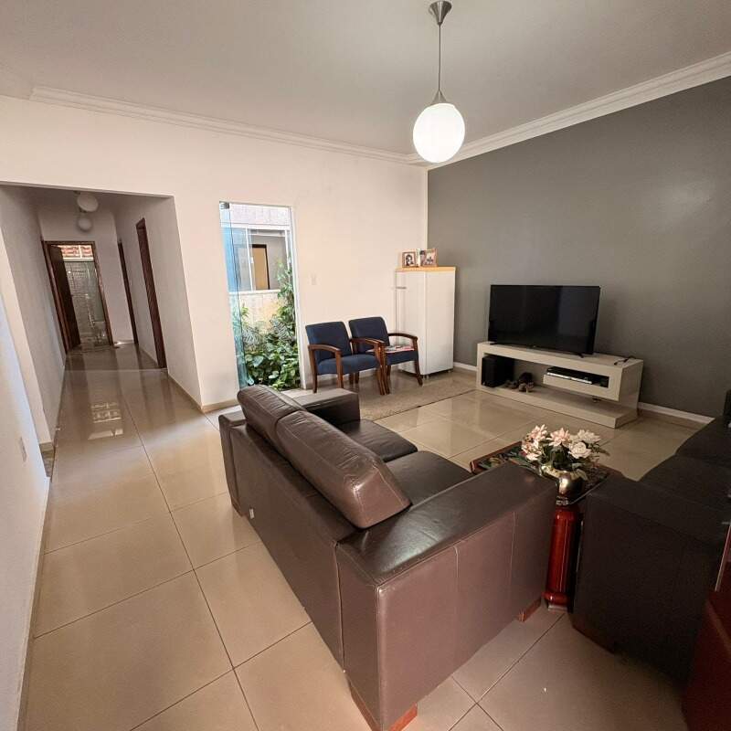 Casa para aluguel no Santa Rita: 