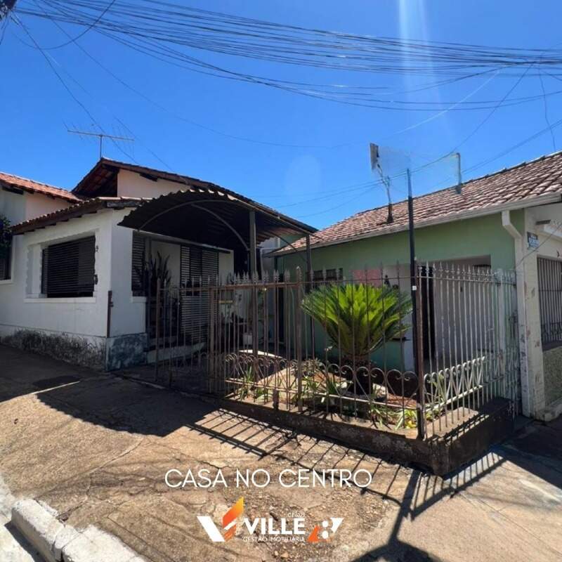 Casa à venda no Centro: 
