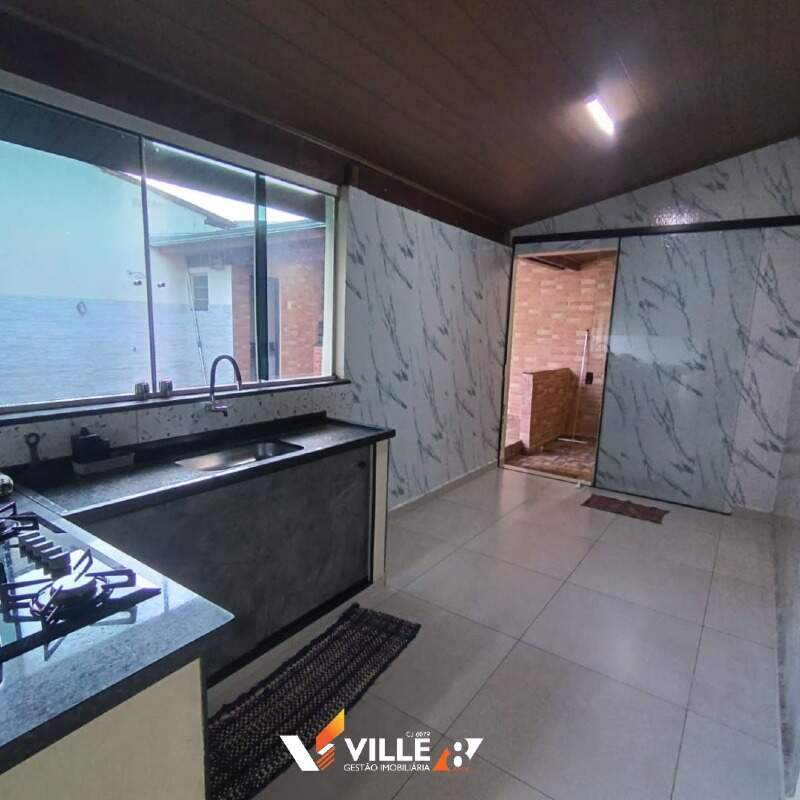 Casa à venda no Guilhermina Vieira Chaer: 