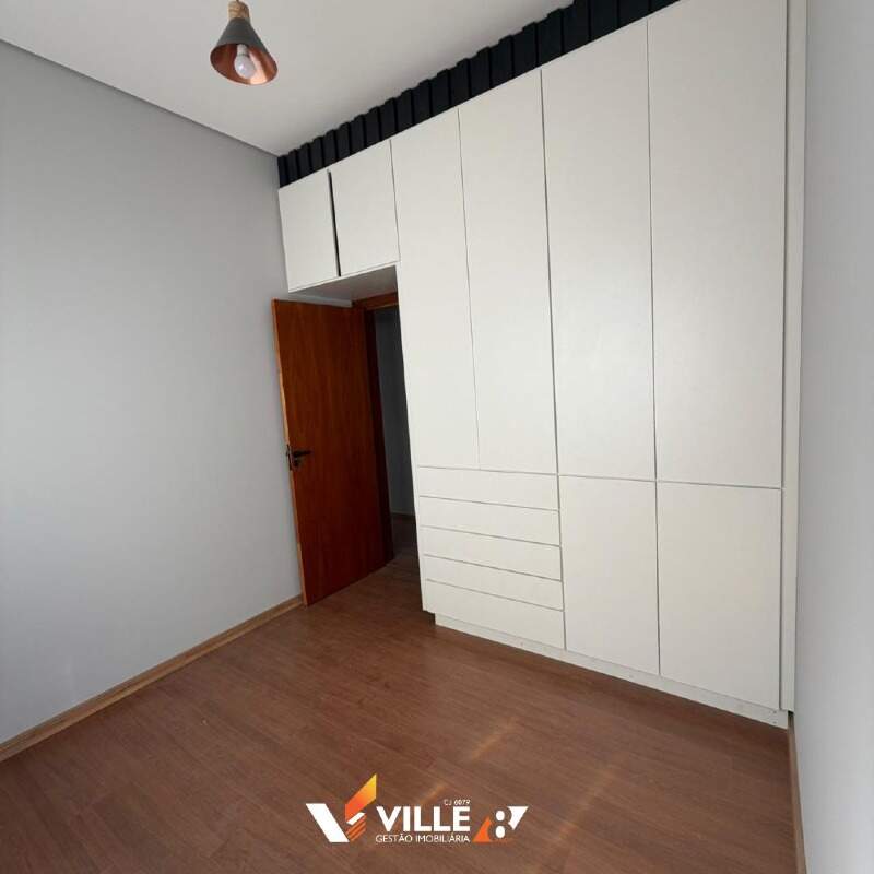 Casa à venda no Jardim Europa V: 