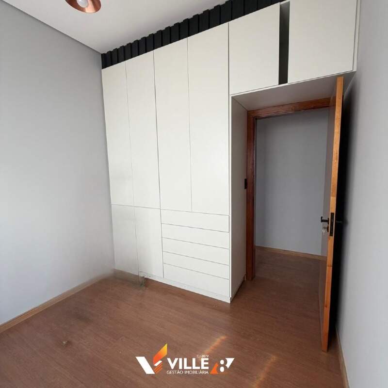 Casa à venda no Jardim Europa V: 