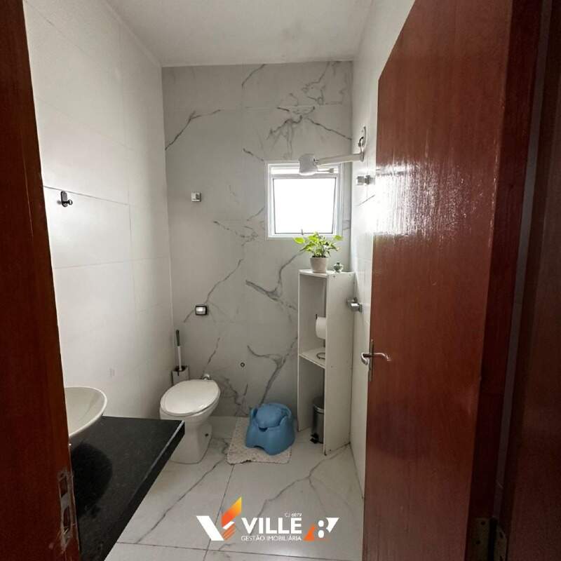 Casa à venda no Centro: 