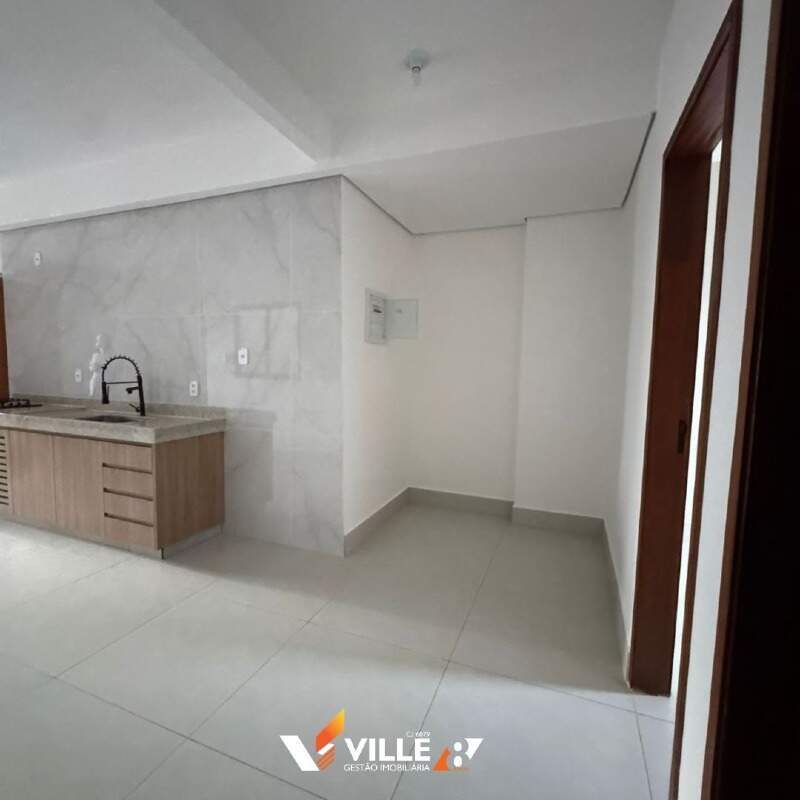 Apartamento à venda no Guilhermina Vieira Chaer: 