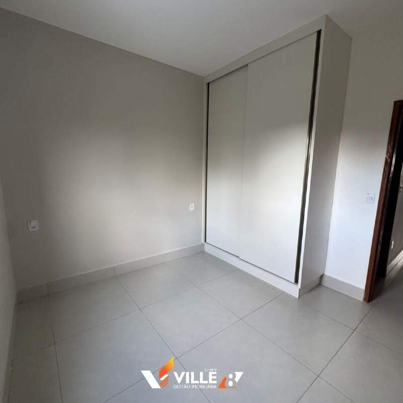 Apartamento à venda no Guilhermina Vieira Chaer: 