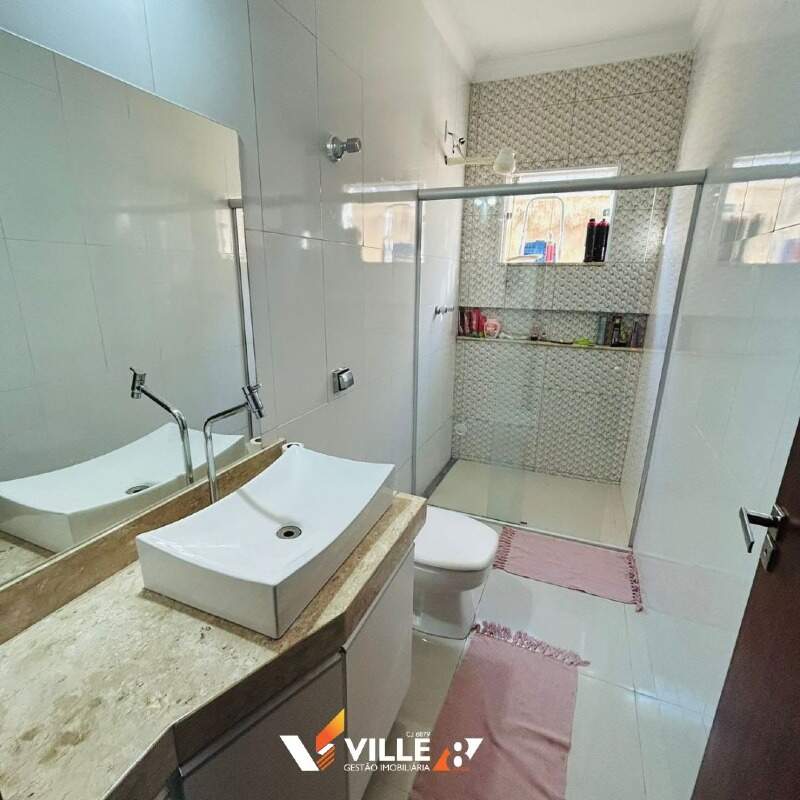 Casa à venda no Jardim Europa IV: 