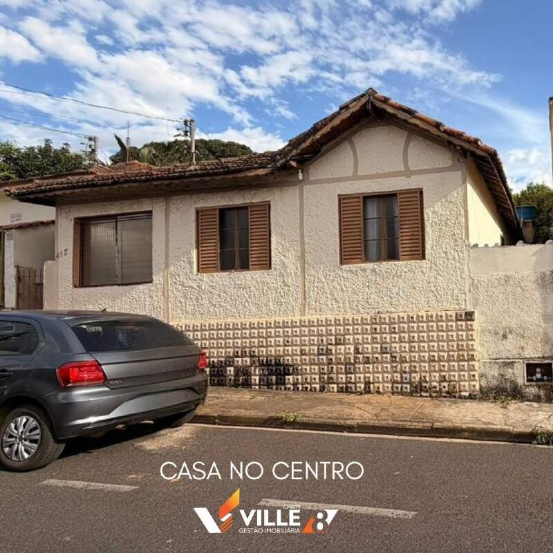 Casa à venda no Centro: 