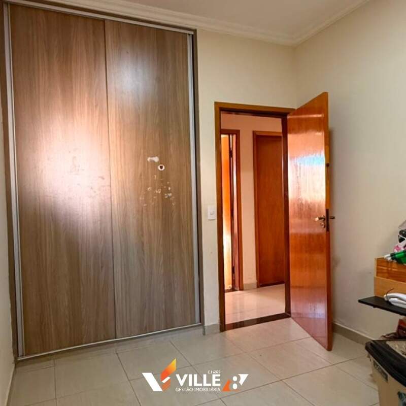 Casa à venda no Guilhermina Vieira Chaer: 