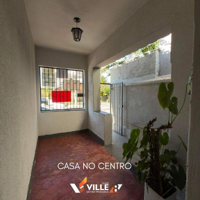 Casa à venda no Centro: 