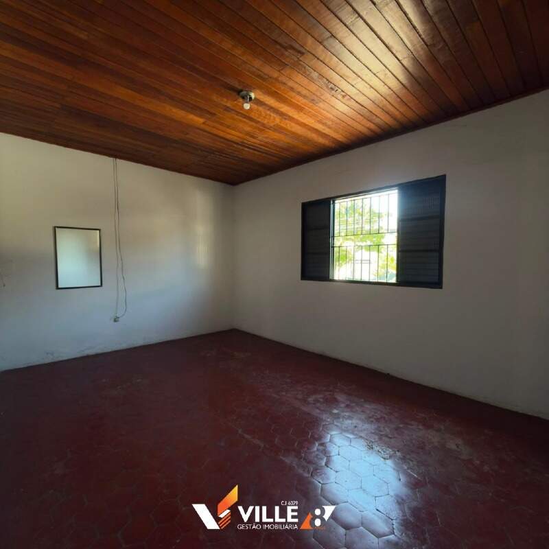 Casa à venda no Centro: 