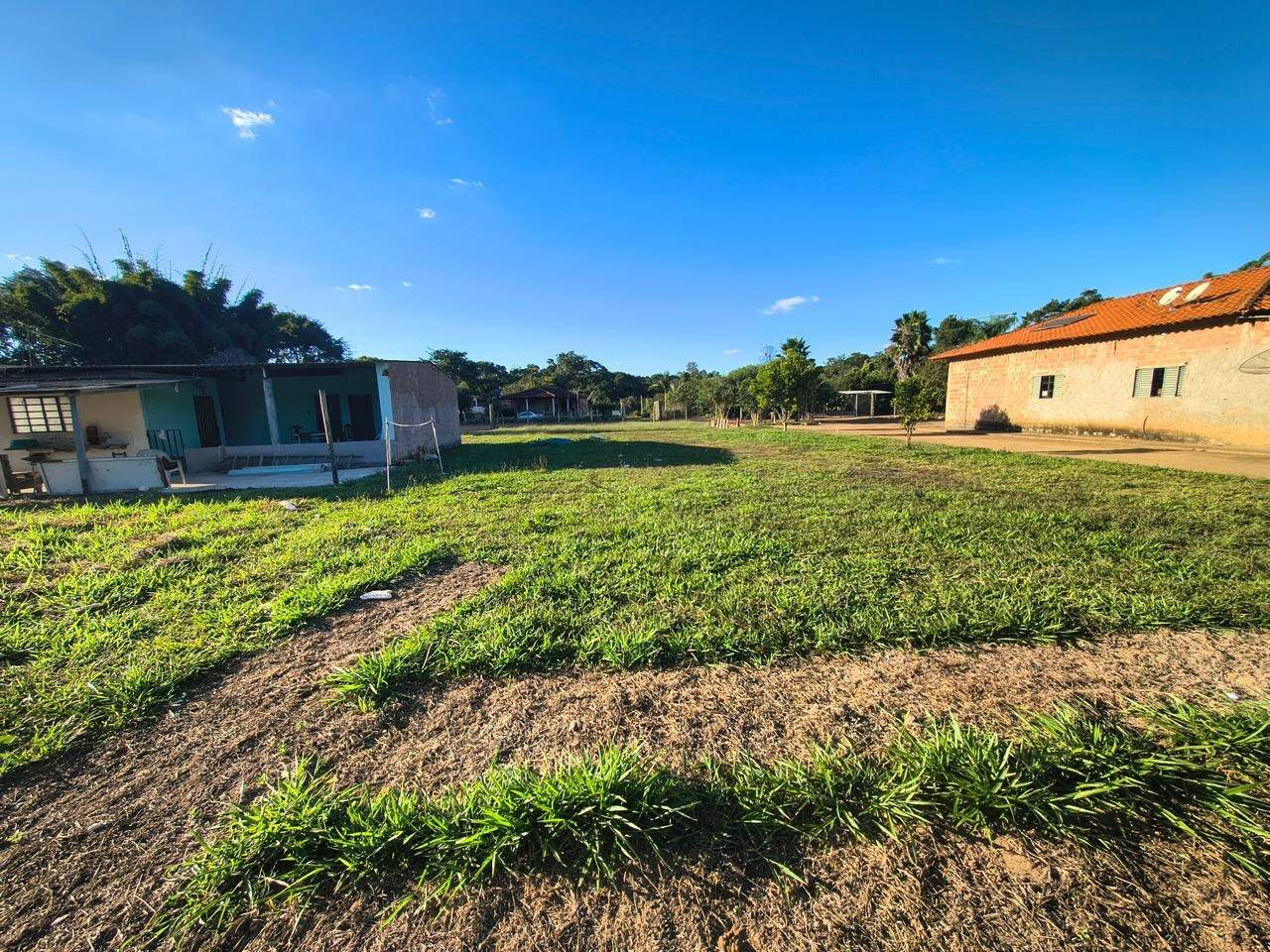Lote à venda no Chacreamento Encontro das Águas : 