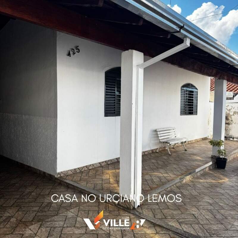 Casa à venda no Urciano Lemos: 